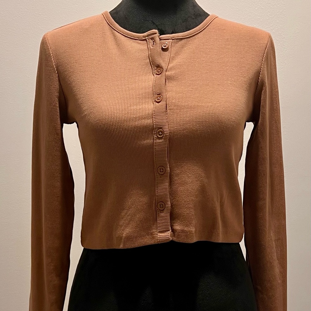 Zara Women's Button-Down Ribbed Top- Tan